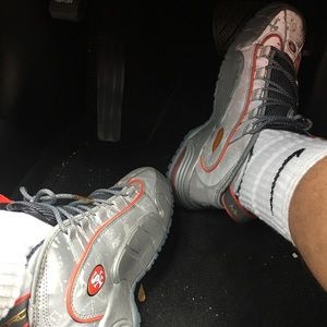 Meet your Posher, Hanry